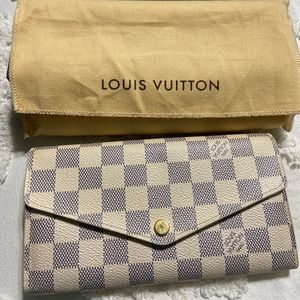 Azur LV Sarah Wallet